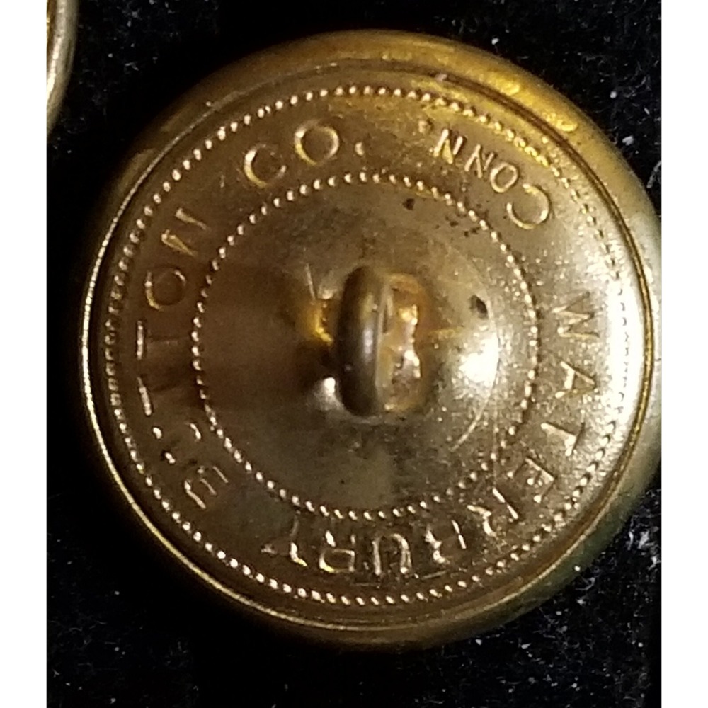 Buttons -Gold Eagle US Military - Waterbury Button Co Connecticut - Picture 4 of 4